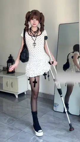 eu AMO as roupas dessa diva, resolvi transformar elas no roblox #outfit #edit #viral #fy #robloxavatar #outfitroblox 