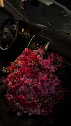 🥹💘#beautyflowers💐 #monabeautyflowers🎀 #rek #yerevanarmenia #flowers #beauty #rose #рекомендации 