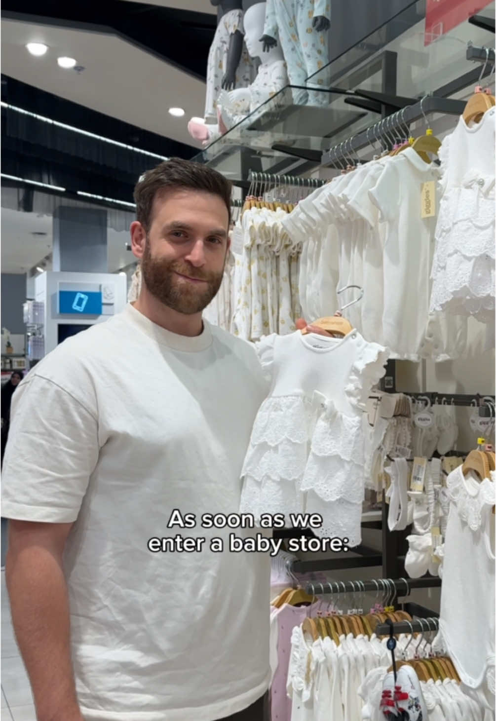 Can’t help it 😅🫠 #pregnant #muslimcouple #husbandwife 