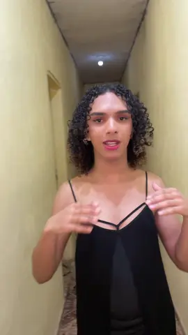 #dancer #trendingsong #mulhertrans #lgbtqi #trends #trend #dança #dançando #dançasdotiktok 