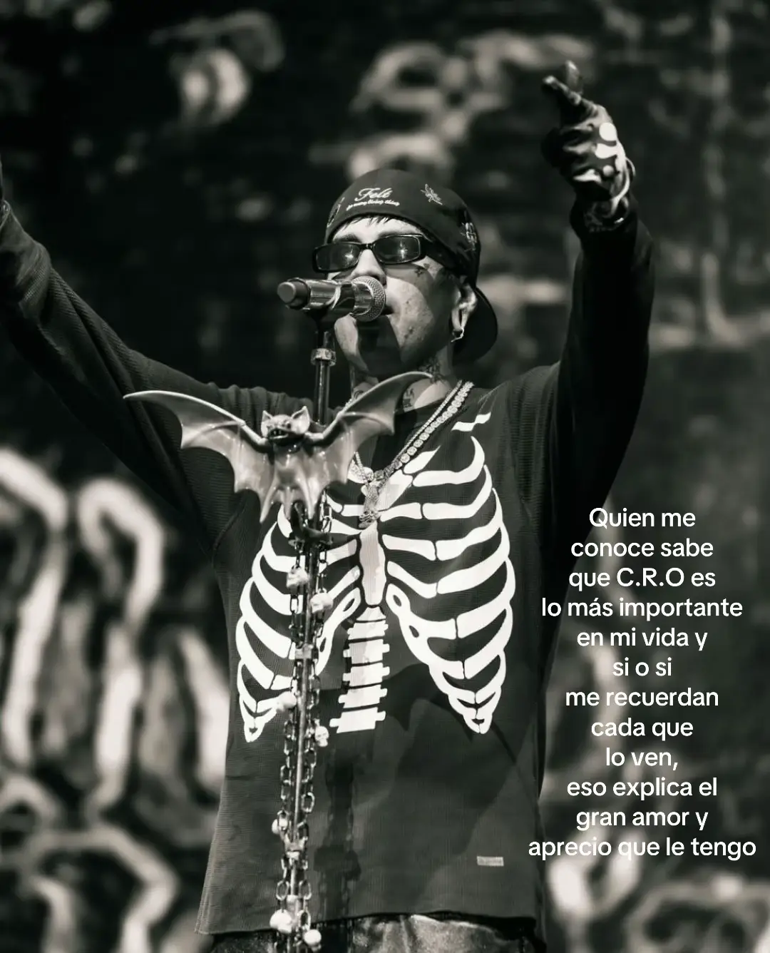 El es mi vida okey 🤧🖤 #parati #fpyツ #cro #barderoscrew #ahoraesreligión #maloscantores #mood #mivida #🦇 #cenfe #corazon #trend 