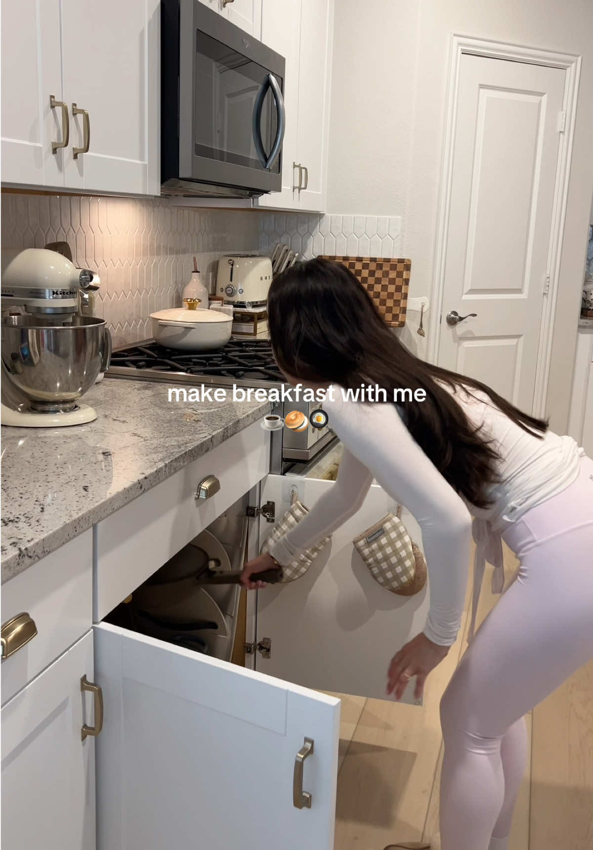 Asmr make breakfast with me 🤍🥯 #asmr #breakfast #coffee #cooking #cookwithme satisfying asmr sounds, aesthetic kitchen, daily vlogs with original sound, morning routine, morning clean tok @From Our Place @Breville @bigchillappliances @elmhurst1925 @Primal Kitchen Foods 