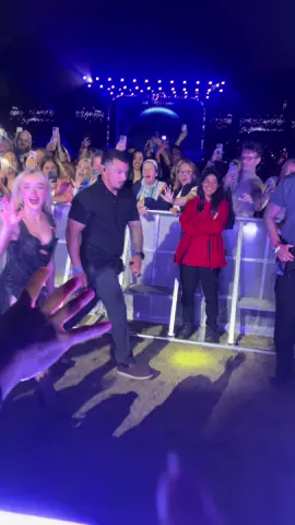 A week ago 🥹🥹 #bst #hydepark #sabrinacarpenter #dontsmile @Sabrina Carpenter 