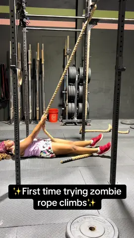 I’ve been sore all weekend 🫩#calisthenics #crossfit #crossfitter #crossfitgirls #gym #gymgirl 