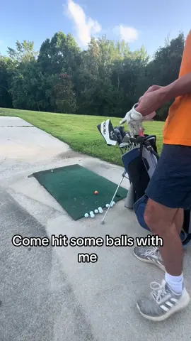 Come hit some balls with me!  #golf #golfer #range #golftok #loveyourboobs #golftiktok #golfbag #askecho #golflife #golfclubs #CapCut  @AskEchoGolf 