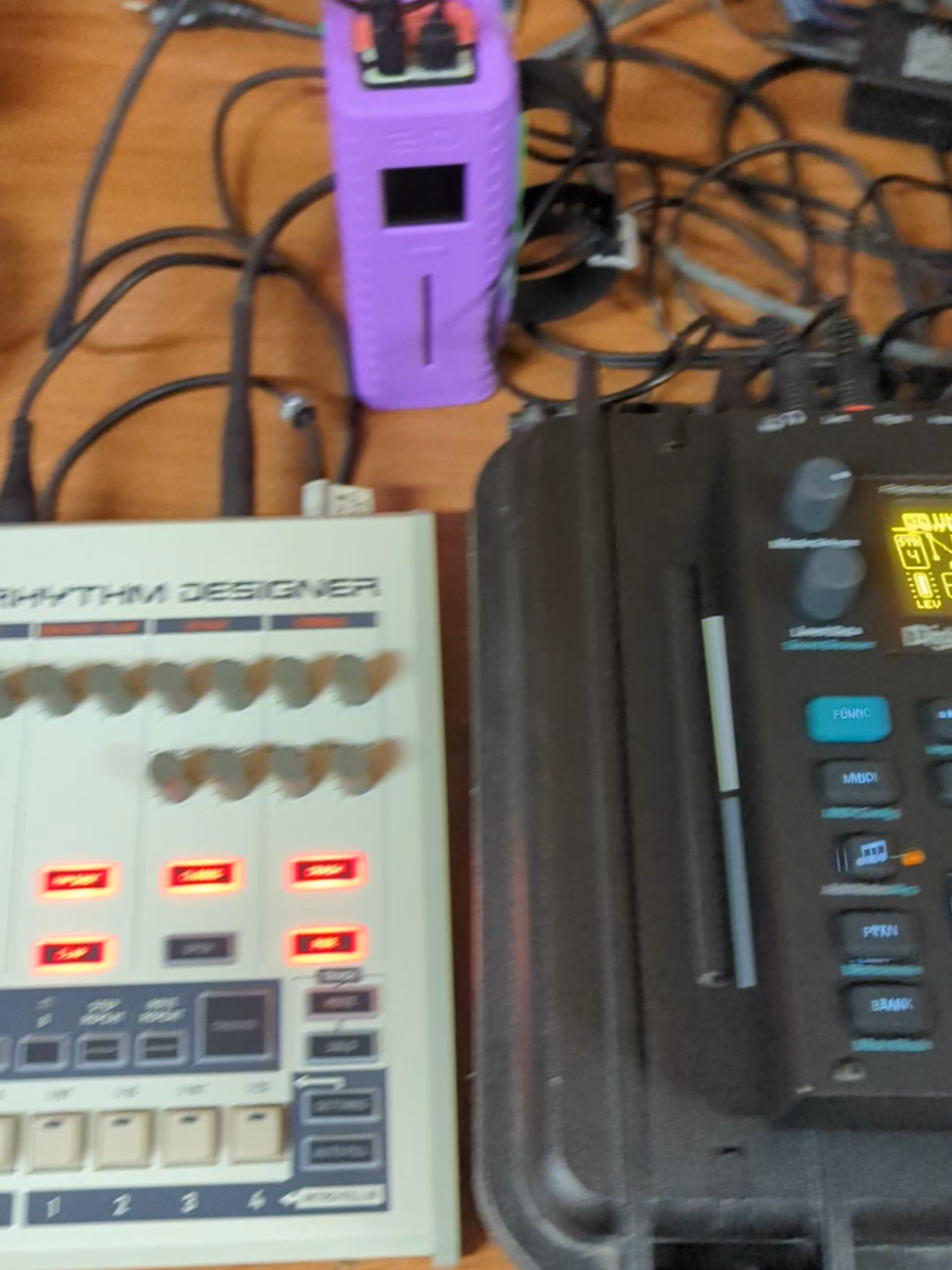 #909 #rd9 #elektron #digitone #extra #distorsion 