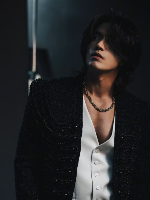 Update aesthetic photos of JY. July 13th,2025.  Looknya elegan & keren 🔥😍@Daning @Alexander Santi Sunaryo @rarara 🌻  #yanchengxu #yanchengxu言承旭 #jerryyanf4 #jerryyan #f4 #meteorgarden 