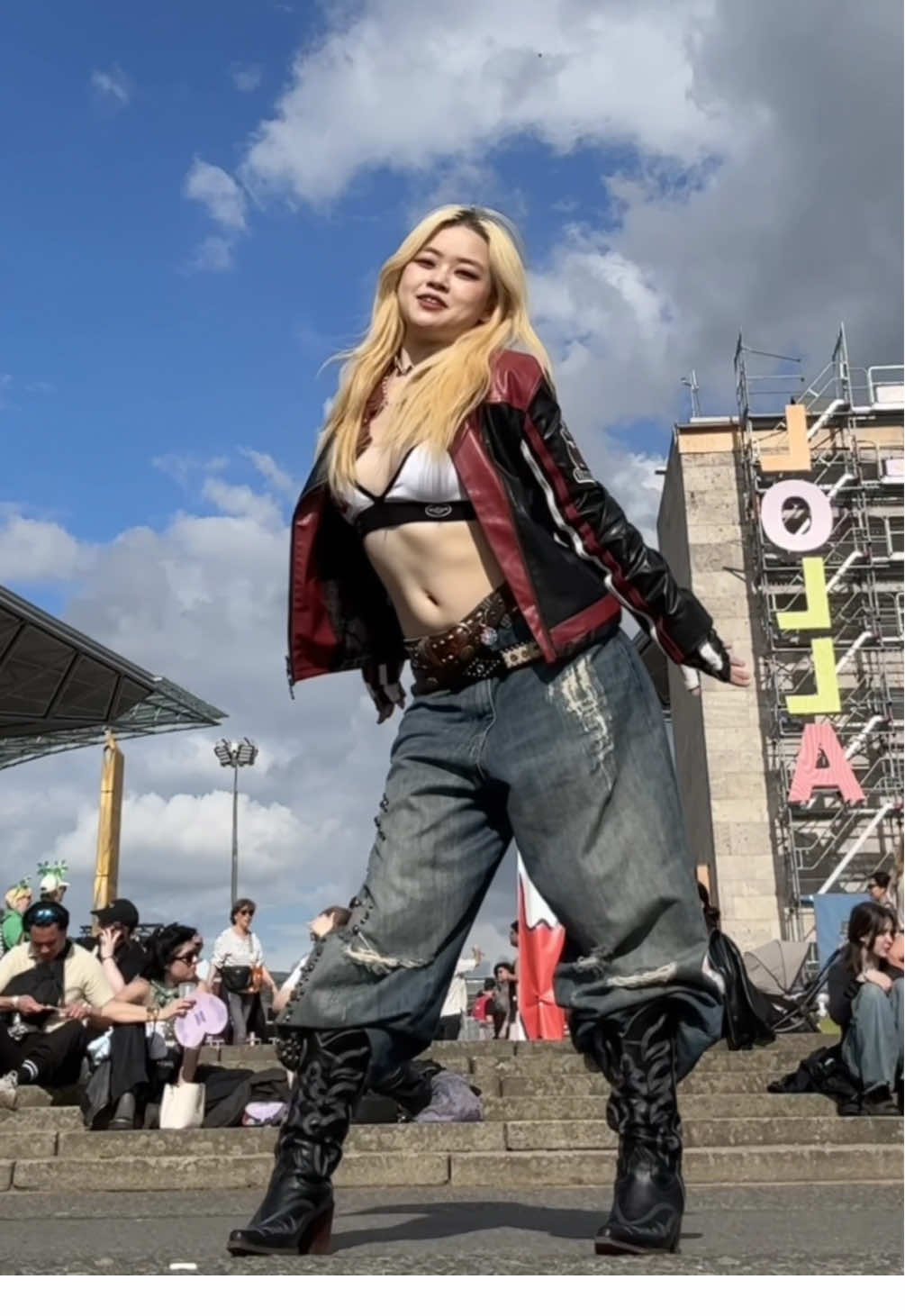 Killin’ it Girl in HOBIPALOOZA🔥 with Killin’ it Girl outfit as same as @hobipower 🥺😙 #lollapalooza #Jhope #lollapalozaberlin #hobipalooza #jhope #HOS_TOUR #jhope_bts #hobi #HOS_TOUR #jhope_killinitgirl #Killinitgirl #armybts #BTS