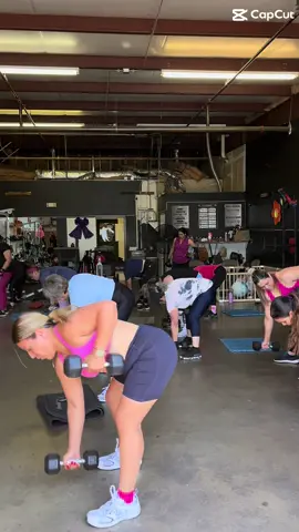 Strat your week strong tomorrow with us for CrossFit @ 7am and @ 9am! 💪🏼😜 #crossfit #totalbody #workout #groupclass #tucson #tucsongym #gym 