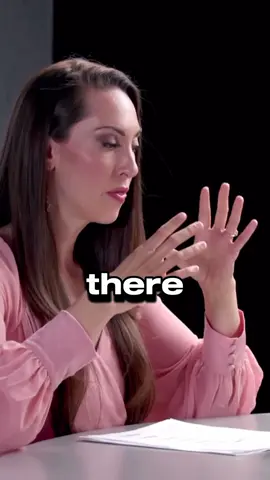 Why you May think everyone hates you🤔@The Diary Of A CEO #foryourepage #diaryofaceo #foryoupagе #fyp #foryоu #stevenbartlett #doac #podcasting #podcasts 