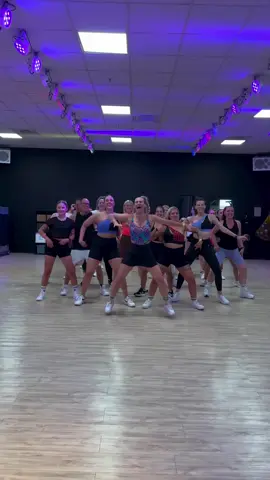 #saudeebemestar #saude #capcutfamília #zumbadance #seguidor #zincommunity #zumbaclass #saudedamulher #educacaofisica #zin #saudedohomem #zumbainstructor #zumba #zumbafitness 