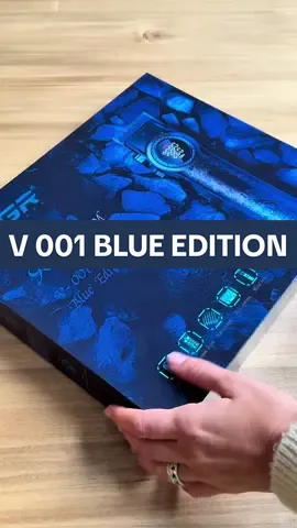 Mirá esta nueva edición que está dando mucho que hablar!  Te moris por tenerla? 👀 Ya disponible en nuestra web!  #VGR #shavers #barber #barbero #clipper #trimmer #profesional #hombre #hombres #tiktokviral #blueedition #blue #pelo #pelocorto #cuidadopersonal #peluqueria #cut #hairstyle #haircut #hairstylist 