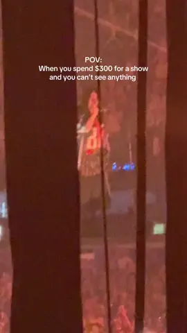 These cables ruined the show. Can I get refund??@BILLIE EILISH @O2 @AXS UK  #billieeilishfan  #billieeilish #london #o2arena 