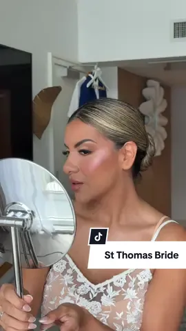 Have you ever seen a more classic bride 🤍😍🤭 #makeupartist #europeansummer #stthomas #stthomaswedding #destinationmakeupartist #destinationwedding #weddinghairstylist #weddingmakeupartist #nycweddingmakeupartist #tuscanwedding #italywedding #nycwedding #nycweddingmakeupartist #travelinghairstylist #italyhairstylist #destinationmakeupartist 