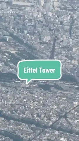 Tour Eiffel d’en haut🥰 #foryou #fyp #toureiffel #eiffeltower #paris #airplane 