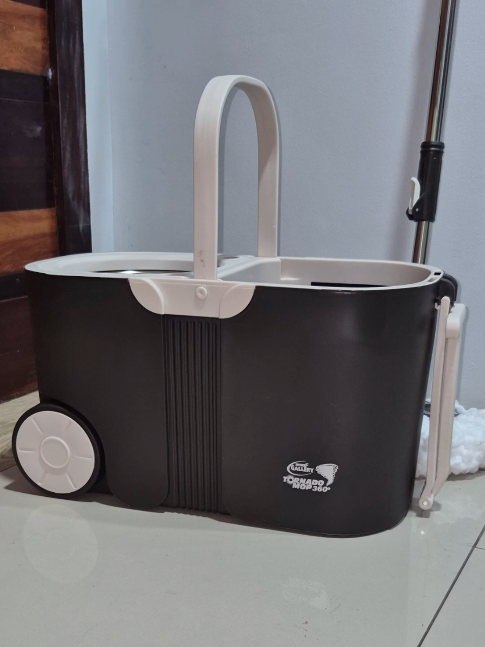 Home Gallery Tornado Mop 🤎 #creatorsearchinsights #mop #Home #cleaning #cleaningtiktok #clean #kitchen   #cleaningmotivation #fyp #CleanTok #aesthetic 