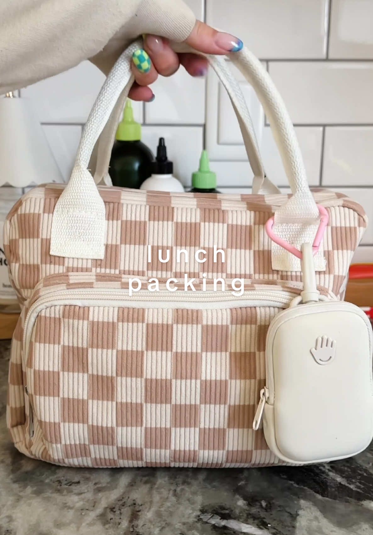 when you can’t choose between sushi and gyoza 🍣🤍 #asmrsounds #packmylunch #lunch #lunchboxideas #asmrfood #lunchtime #lunchideas 