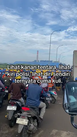 Sehat-sehat kalian pejuang rupiah😇 #survey #surveyorindonesia #safety #Storykuli #Kuliproyek 