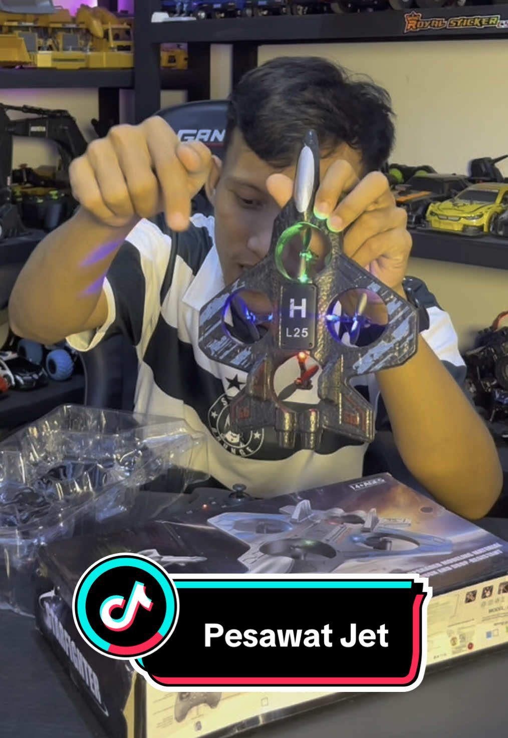 Mainan pesawat jet terbang batre charger #mainanpesawatterbang #rcpesawat #pesawatremotcontrol #rcairplane 