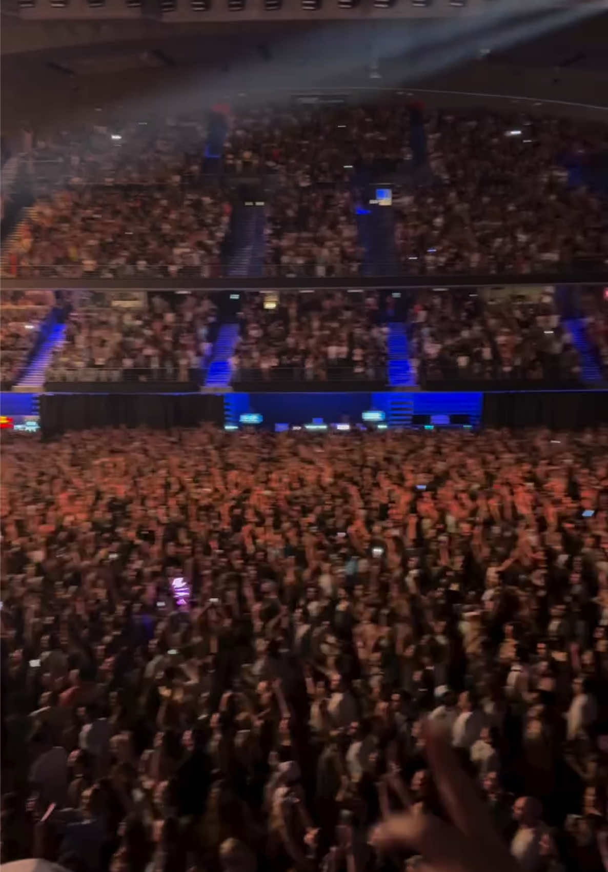 🫶 Madrid #JLoLiveIn2025