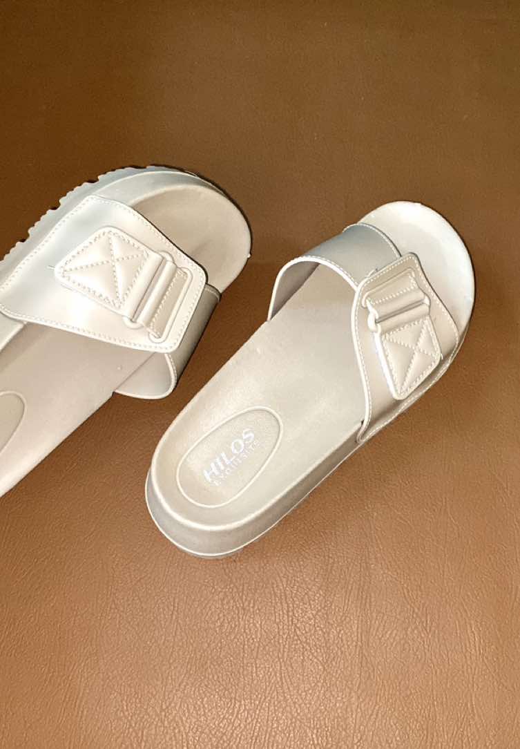 Kapan lagi dapet sandal karet korean style cuma 30ribuan🥺  #hilos #sandalhilos #sandakaret #sandaljelly #sandalindoor #sandalselop #sandaldaily #sandalwanita 
