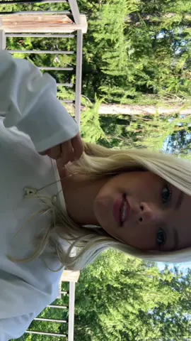 bday in glacier!! 🏔️🏞️🐐🐻 #glaicernationalpark #tetons #yellowstone #Hiking #birthday #15