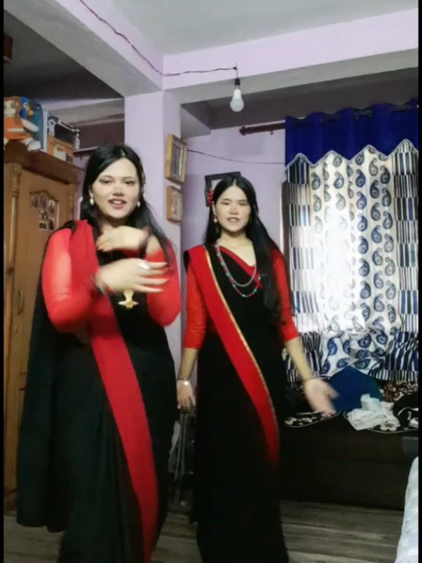Maya madula?🩷  insta:- sana.rain_8 #luckysana3 #newari #mayamadula  #newaridance #dance #dancetrend #fypp 