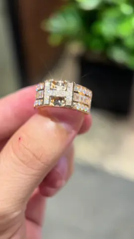 Nhẫn chữ H thiết kế cho các a zai tên H 💍💎 Đẹp xuất sắc luôn #nhan #trangsuc #xuhuong #phugialuxury #moissanite #combodia 