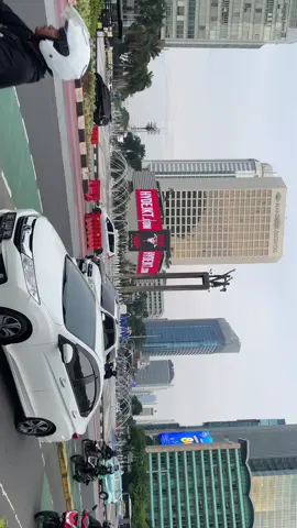 Vibes nya kaya film FTV 😁 #jakarta #jakartapusat #bundaranhi #bundaranhijakarta 