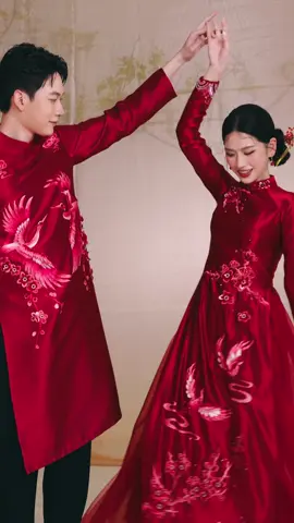 Hồng Hạc Tường Vân là thiết kế nổi bật trong BST Áo Dài Cưới Duyên Ước, mang tinh thần giao hòa giữa truyền thống và sáng tạo - nơi tình yêu và cái đẹp thăng hoa thành nghệ thuật. #fyp #viral #trending #aodaihacuc #hacuc #newcollection #duyenuoc #codauchure #aodaicuoi 