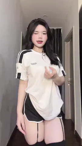 Thấy chưa bằng “Hồng Tỷ”😖 (dc: @Khánh Chi Lê ) #fyp #nhảytrend #xuhuong 