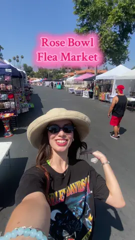 every second sunday! my first time here at the right time for the rose bowl flea market 🌹🌹🌹#rosebowl #rosebowlfleamarket #secondhand #secondhandfinds #thrift #thrifting #fleamarket #southerncalifornia #pasadena 