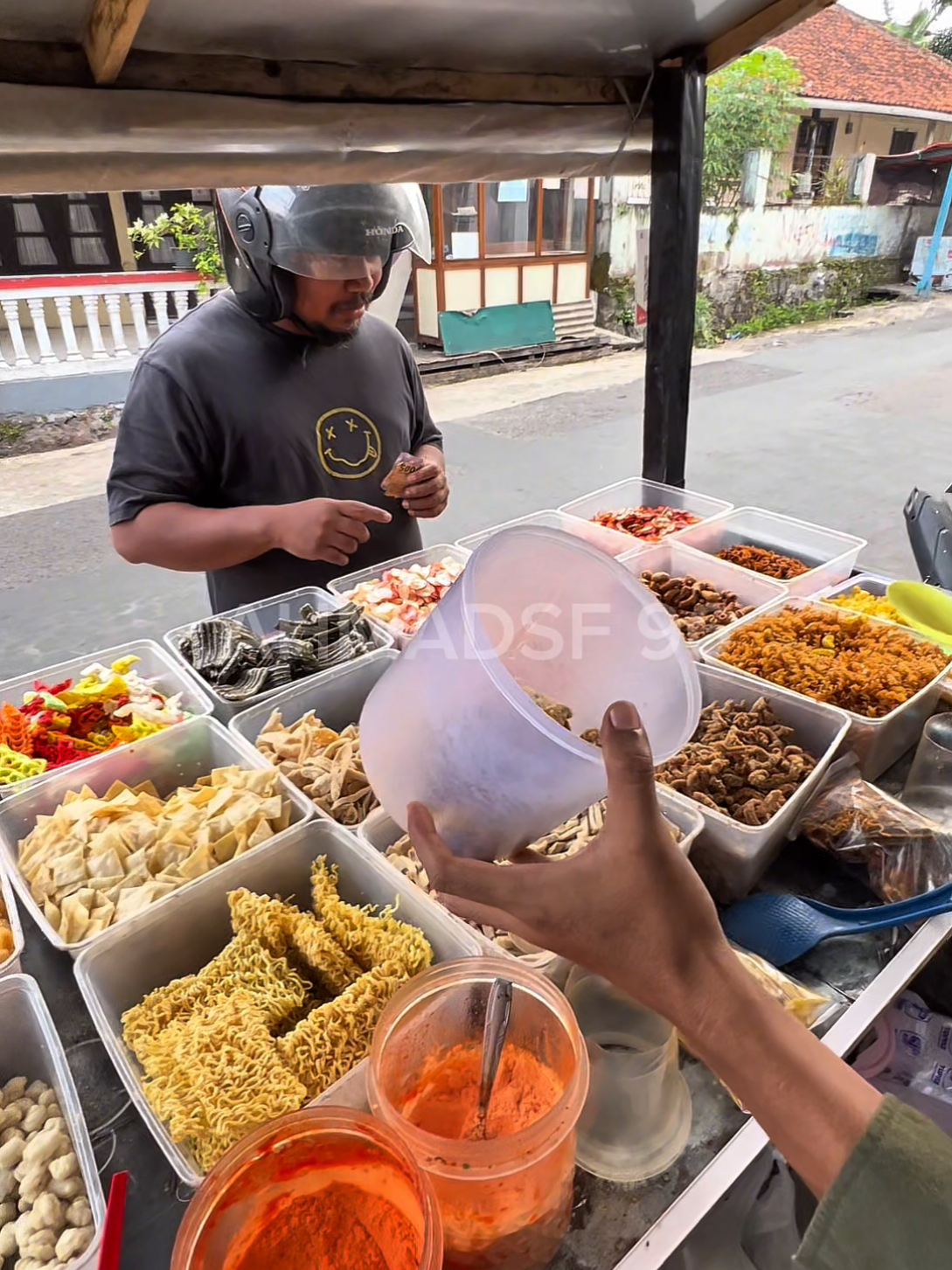 seblak kering 5000 dapat 3 varian cemilan !!!  #food #idejualan #ideusaha #seblakkering #cemilan 