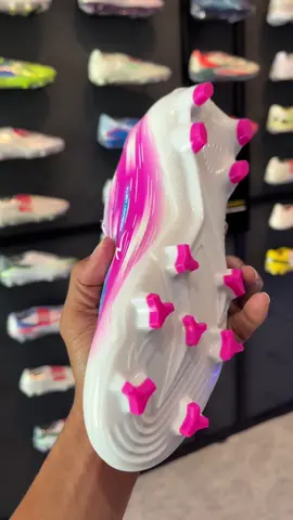 Sepatu bola SPECS LIGHSPEED REBORN META