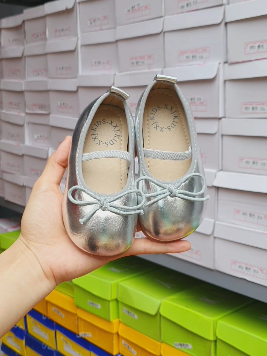 Giày búp bê cho bé  Màu bạc, đỏ, vàng phong cách vintage nhẹ nhàng dịu dàng #giaybupbechobe #giaybegai #giaytieuthu 