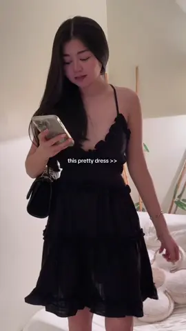 aaah it’s so flattering 🤭 fave dress atm! #dress #dresses #outfit #outfitideas #dressoutfit 