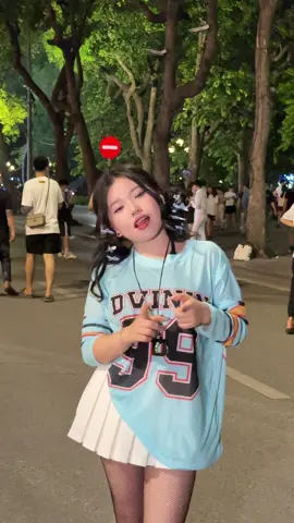 phố đu bộ ở HN Vui nhể