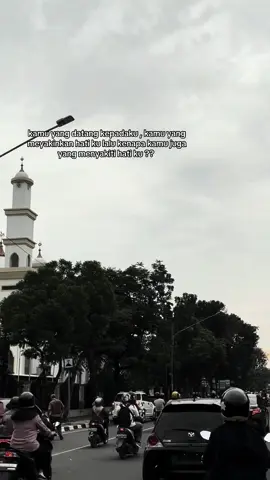 harus nya dari awal aku tak membiarkan kamu datang #gamon #selingkuh #quotes #quotegalau #sadstory #galau #galaubrutal #galaubrutal🥀 #sadvibes #sad #masukberandafyp #4upage #brokenheart #katakata #storysad #fyp #4u 