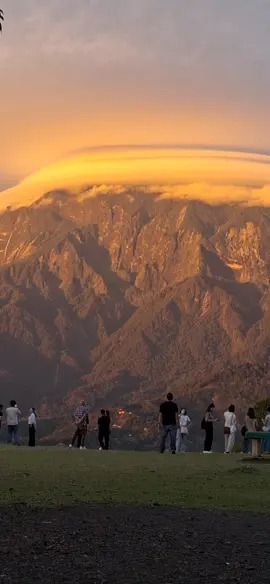 golden hour🤩 #mountkinabalu #pekannabalu #fyyyyyyyyyyyyyyyy #fypシ 