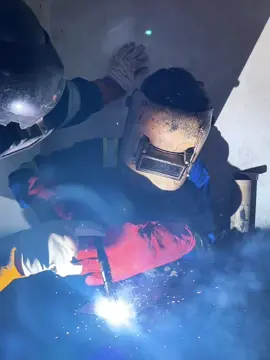 SEMUA DARI NOL ENGAK ADA YANG INSTAN CUMAN,MIE YANG INSTAN  #welderslife #weldingtiktok #welderindonesia🇮🇩 #weldermudaindonesia🔥 #welding #weldingschool #fyp #batam #fypシ #welderbatam #batamtiktok #viral #batamhits #weldermuda #kuliboy🤙😜🚀 