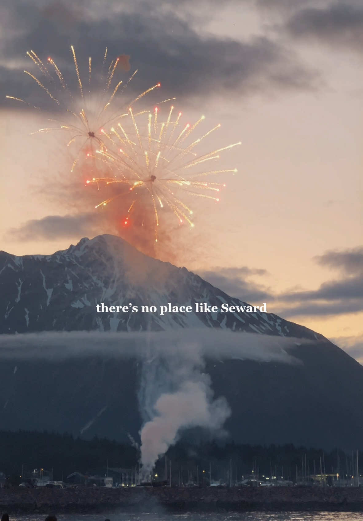 a love letter to seward, alaska - a small town, 14,904km away from my home city, that i’ve never heard of but somehow ended up in this summer the first night i came here i cried myself to sleep because of how isolating it felt, it took some time to adjust but i learned to appreciate being here because i know i’ll look back one day and miss this time of my life it has been almost two months and there is still so much more for me to learn and explore here but i hope you fall in love with every place you visit and connect with the people you meet there because that is the best part about traveling ₊˚⊹♡ 