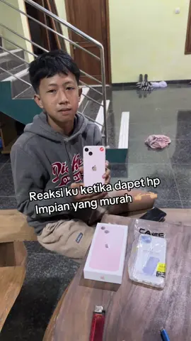 When lu adalah tipe orang, yang gabisa nahan salting apalagi kalo dapet iphone dengan harga murah yang bergaransi 🔥 #grosiriphone #iphoneescobar #bakuliphone 