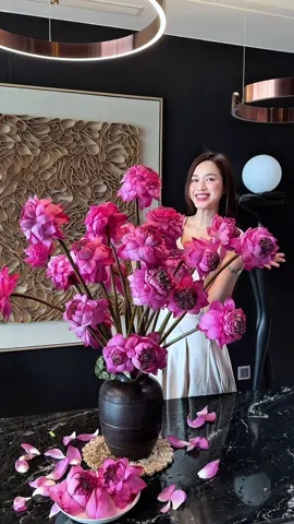 Sắp hết mùa sen rồi tranh thủ cắm 1 bình bông chill chill ạ #dothiha