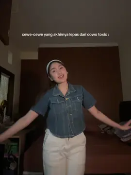 sebenernya emang secantik secakep semantep itu, tapi biasanya auranya ketutup soalnya sering dibuat insecure dan jadi gabisa cinta diri sendiri saking toxicnya. YA GAK SIH?