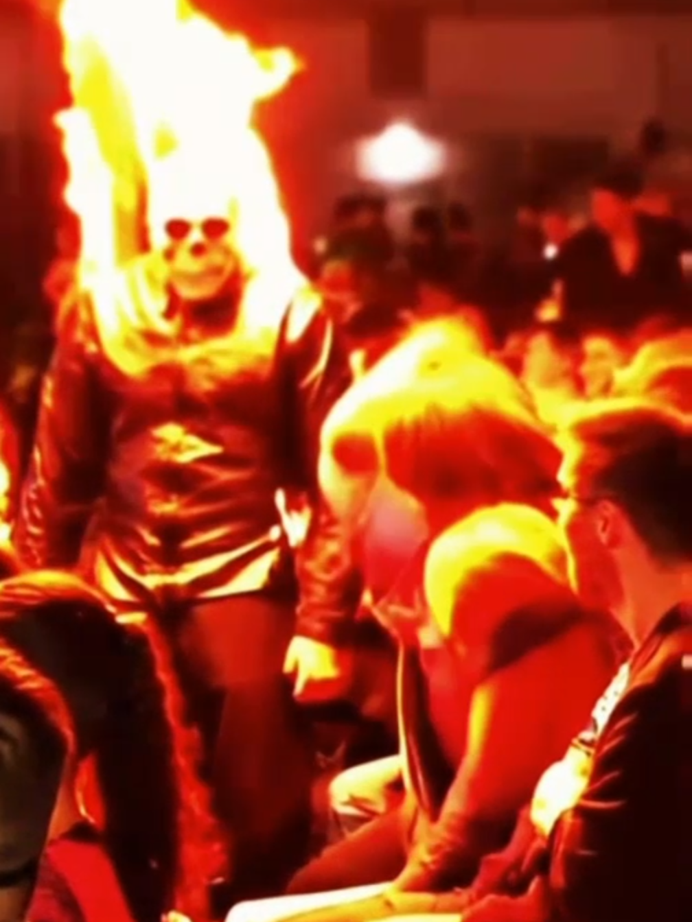 MOTOQUEIRO FANTASMAS DEIXOU TODOS ALUCINADOS