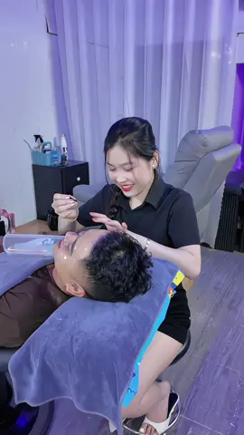 Chìm vào trong ánh mắt đắm đuối 😍🥰#baotrungbarbershop #thudaumotbinhduong #tocnambinhduong #tocnam #xuhuong #viral #viraltiktok 