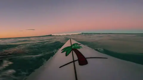 Another beautiful sunset. Hopefully some new surfing clips this weekend. #surf #waves #beach #sunset #surfer #surfing #beautiful #surfs #surfboard #glassy #clean #livinglife #beachlife #surflife #surfersparadise #bestfeeling #fun #wave #duckdive 