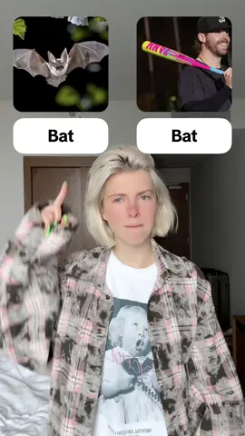 Learn English - Homonyms 🇬🇧 Homonyms are words that have: ✅ Same spelling & pronunciation ❌ Different meanings Examples: Bat - Bat Right - Right Date - Date Iron - Iron Spring - Spring Letter - Letter 👇 Can you name more homonyms? 🤔 Follow for more English lessons! 🇬🇧 #english #learnenglish #englishteacher #pronunciation #vocabulary #englishclass #englishonline #englishlearning #englishlanguage #ingles #ielts #fyp