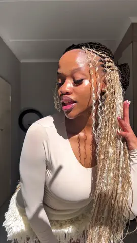 Soft life + clear skin + billboards? It’s the @Garnier_SA era babes 😌💚 Join the #BrightNationCommunity on the @Humanz app 💛