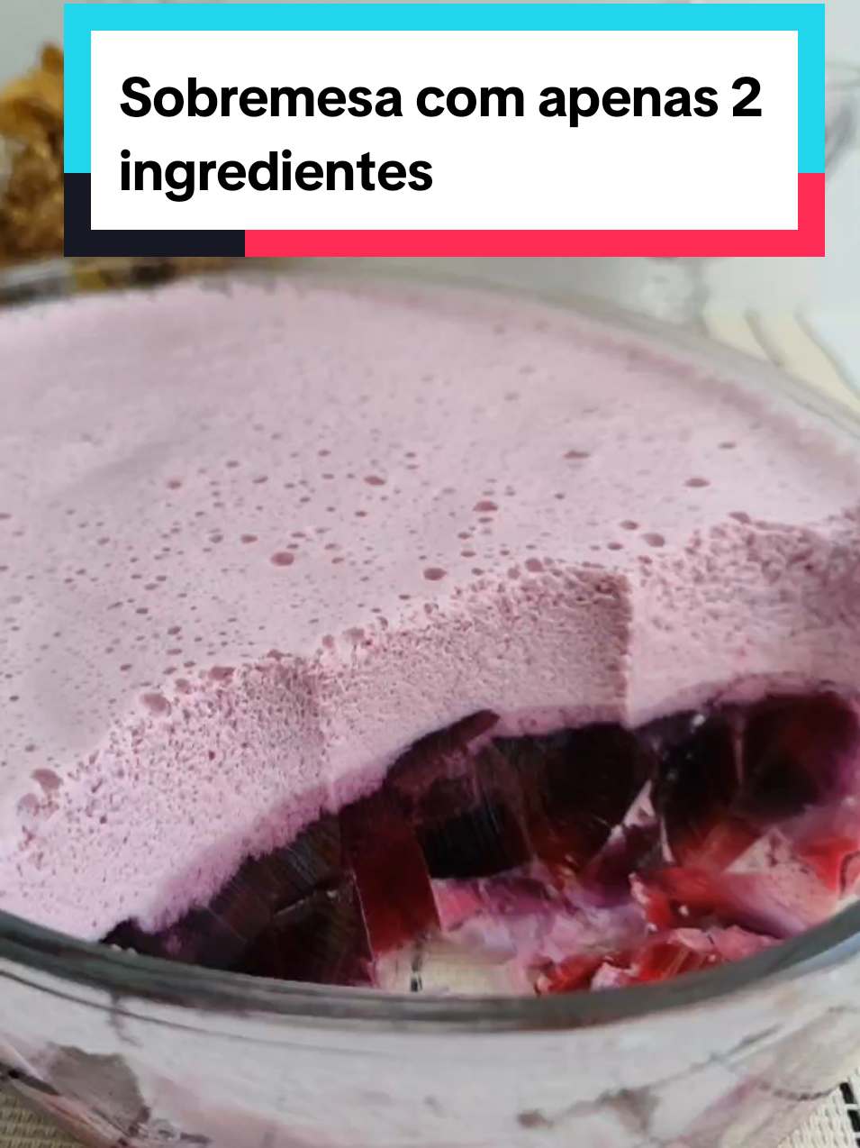 VOCÊ SÓ VAI PRECISAR DE 2 INGREDIENTES PARA PREPARAR ESSA DELICIOSA SOBREMESA Ingredientes: 2 gelatinas sabor uva (20g cada) 2 gelatinas sabor framboesa (20g cada) Para cada gelatina: 125ml de água quente 125ml de água gelada Para a mousse: 2 gelatinas sabor uva (20g cada) 250ml de água quente 200ml de água gelada 2 caixas de creme de leite (200g cada) Modo de preparo: No vídeo. DICA 1: Se desejar, faça apenas uma camada de gelatina. DICA 2: Para acelerar o processo de preparo da gelatina, utilizei água BEM gelada. 📍Pessoal, se gostou, curta, comente, compartilhe e me siga para mais. Isso me incentiva a trazer mais receitas como essa para vocês!🥰💕 👉Assista também: @Receitas & Sabores  @Receitas & Sabores  @Receitas & Sabores  #sobremesafácil #receitasimples #gelatina #mousse #tiktokreceita 